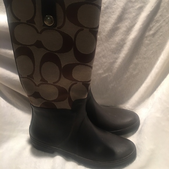 Coach signature rain boots size 7 - Picture 1 of 4